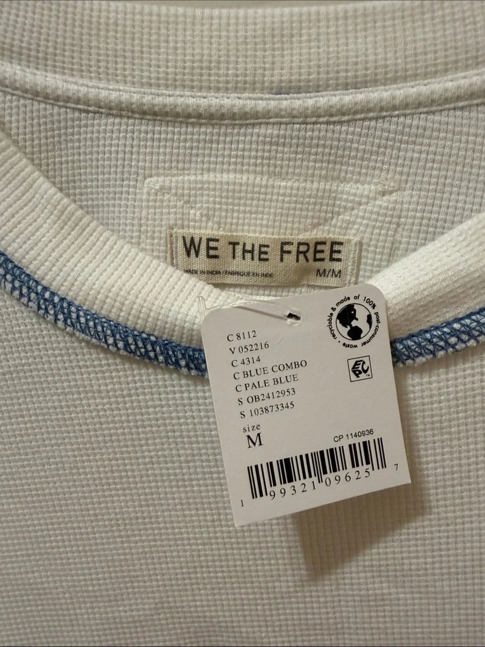 NWT We The Free / Free People top with 98 Applique - Picture 2 of 5